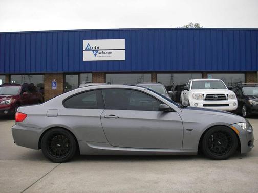 2011 BMW 335 is