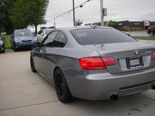 2011 BMW 335 is
