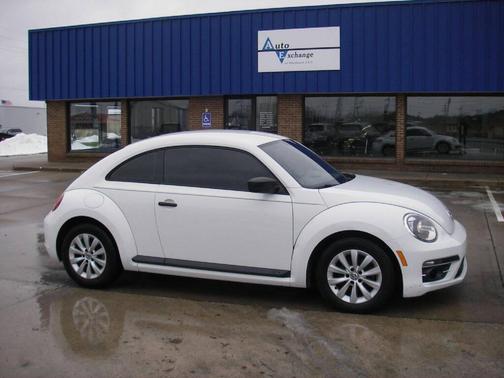 2017 Volkswagen Beetle 1.8T Fleet