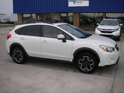 Satin White Pearl 2014 Subaru XV Crosstrek 2.0i Premium
