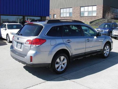 2011 Subaru Outback 2.5i Limited