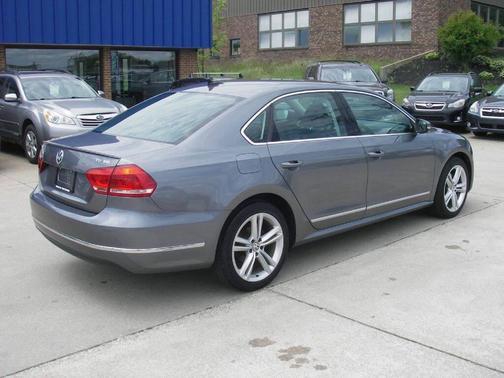 2015 Volkswagen Passat 2.0L TDI DSG SEL Premium
