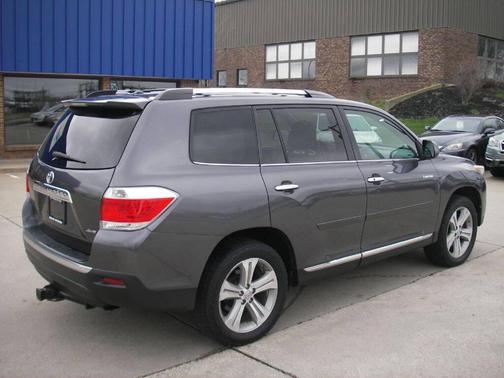 Gray 2012 Toyota Highlander Limited