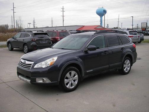 2010 Subaru Outback 2.5i Limited