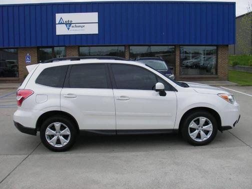 Satin White Pearl 2015 Subaru Forester 2.5i Limited