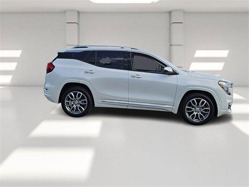 2022 GMC Terrain Denali