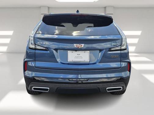 2025 Cadillac XT4 Sport