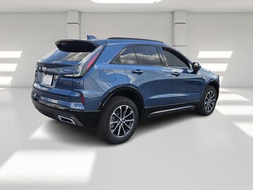 2025 Cadillac XT4 Sport
