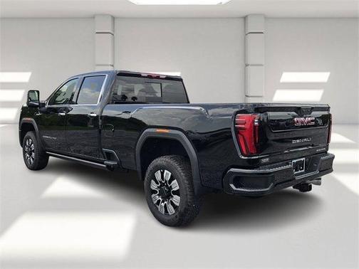 2025 GMC Sierra 3500 Denali