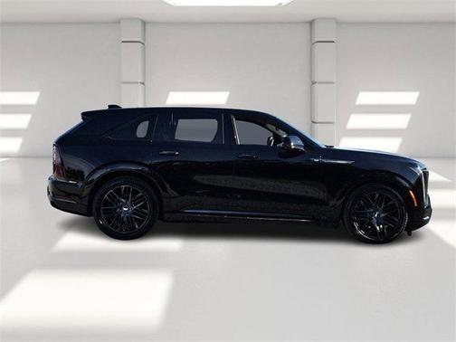 2025 Cadillac Escalade IQ Sport 2