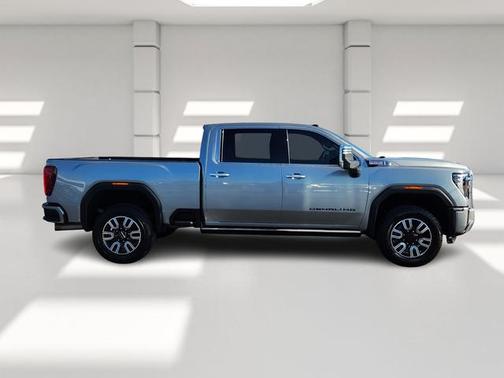 2024 GMC Sierra 2500 Denali