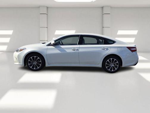 2018 Toyota Avalon XLE Premium