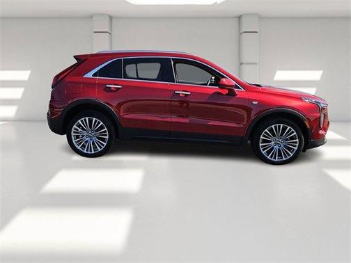 2025 Cadillac XT4 Premium Luxury