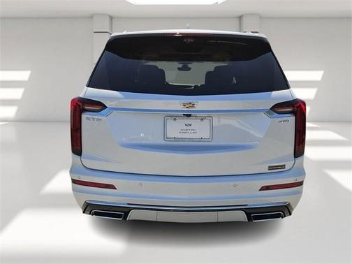 2025 Cadillac XT6 Premium Luxury FWD