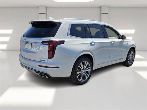 2025 Cadillac XT6 Premium Luxury FWD