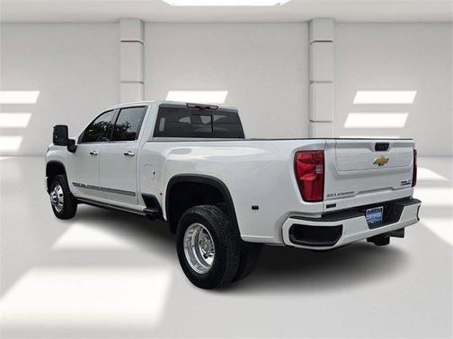 2025 Chevrolet Silverado 3500 High Country
