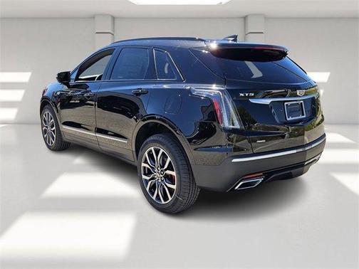 2025 Cadillac XT5 Sport