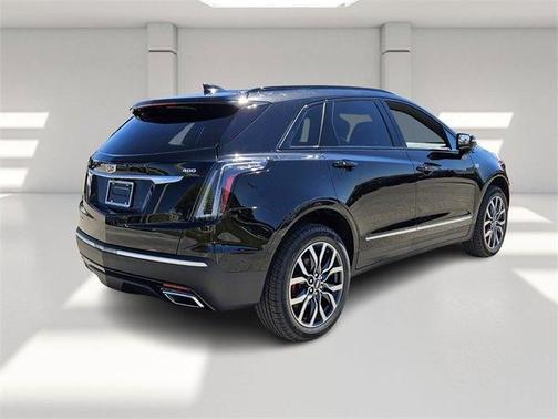 2025 Cadillac XT5 Sport