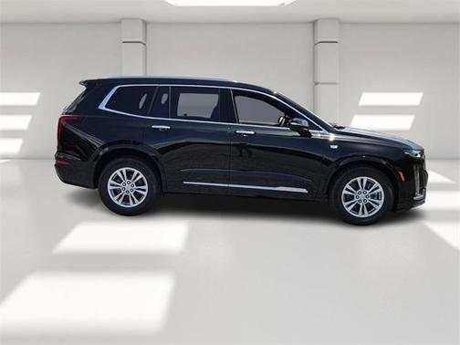 2025 Cadillac XT6 Luxury FWD