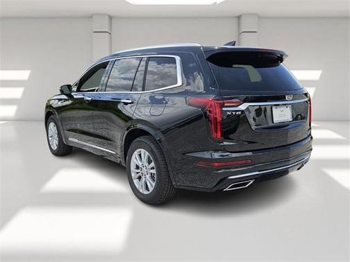 2025 Cadillac XT6 Luxury FWD
