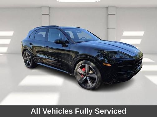 2025 Porsche Cayenne GTS