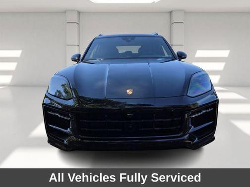 2025 Porsche Cayenne GTS