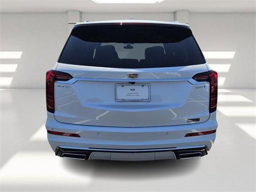 2025 Cadillac XT6 Luxury FWD