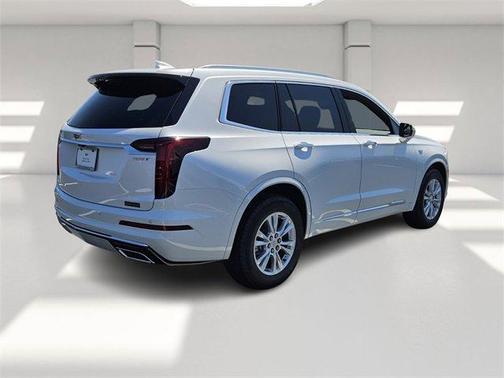2025 Cadillac XT6 Luxury FWD