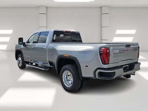2025 GMC Sierra 3500 Denali