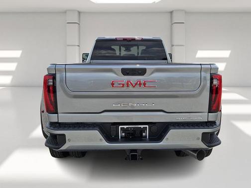 2025 GMC Sierra 3500 Denali