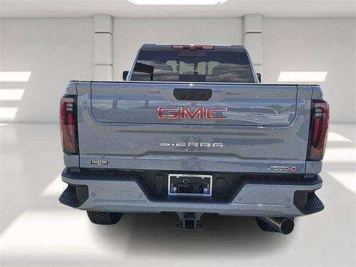 2025 GMC Sierra 2500 AT4