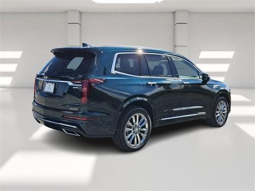 2025 Cadillac XT6 Premium Luxury FWD