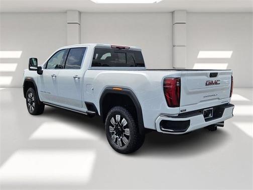 2025 GMC Sierra 3500 Denali
