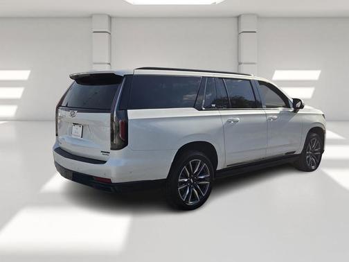 2023 Cadillac Escalade ESV Sport