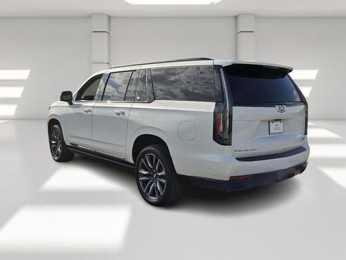 2023 Cadillac Escalade ESV Sport