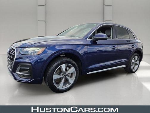 Navarra Blue Metallic 2023 Audi Q5 40 Premium Plus