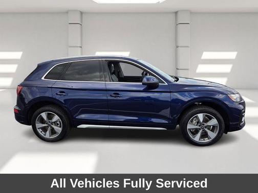 Navarra Blue Metallic 2023 Audi Q5 40 Premium Plus