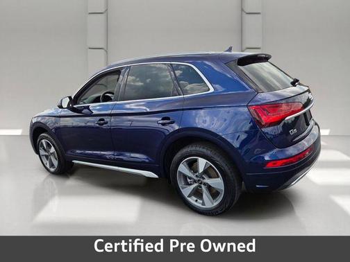 Navarra Blue Metallic 2023 Audi Q5 40 Premium Plus