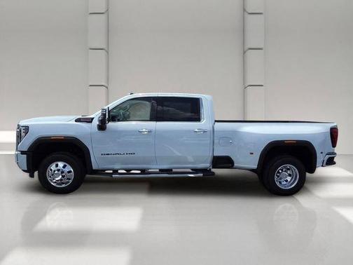 Glacier White 2026 GMC Sierra 3500 Denali