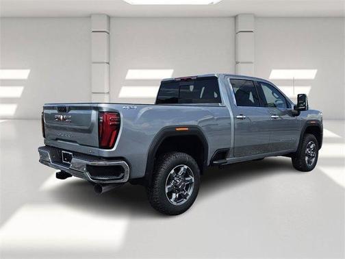 2025 GMC Sierra 3500 SLT