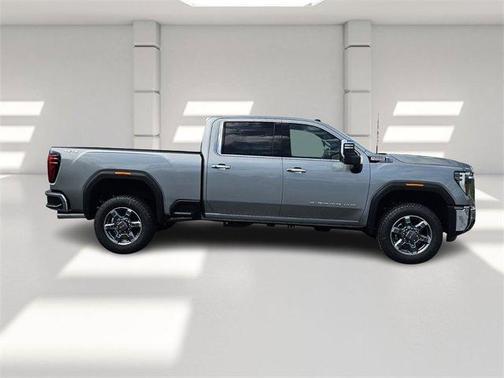 2025 GMC Sierra 3500 SLT