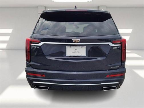 2025 Cadillac XT6 Luxury FWD