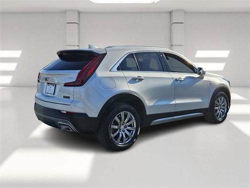 2020 Cadillac XT4 Premium Luxury