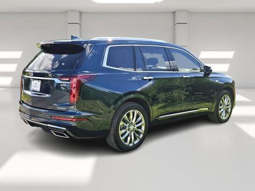 2024 Cadillac XT6 Premium Luxury FWD