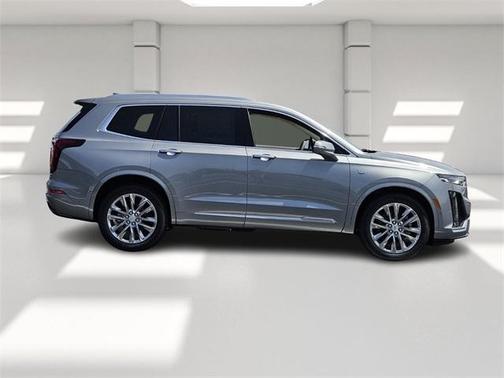 2025 Cadillac XT6 Premium Luxury FWD