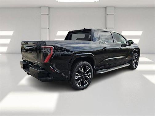 2025 GMC Sierra EV Denali