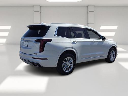 2024 Cadillac XT6 Luxury AWD