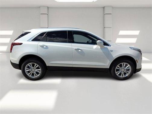 2025 Cadillac XT5 Luxury