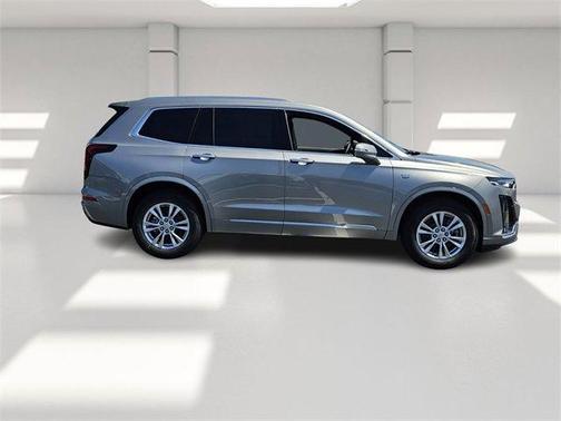 2025 Cadillac XT6 Luxury FWD