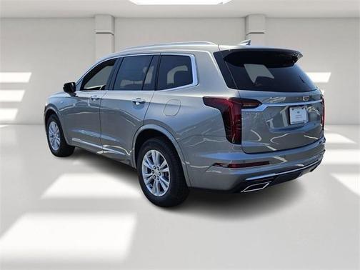 2025 Cadillac XT6 Luxury FWD